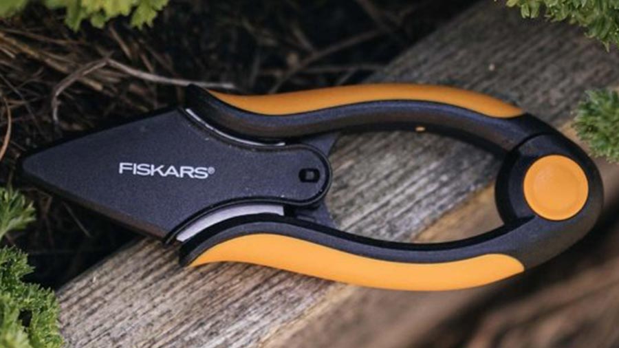 ciseaux à herbes Solid SP220 Fiskars ciseaux à herbes Solid SP220 Fiskars